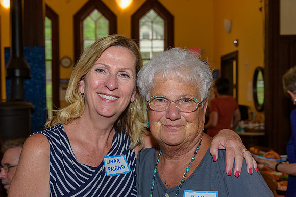 Linda Friend, Kay Brown